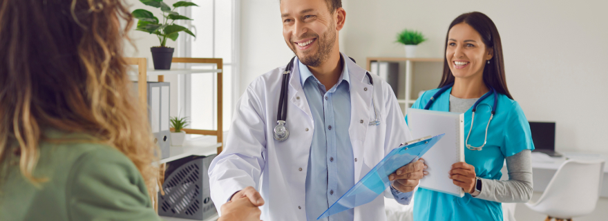 Por qué merece la pena tener un seguro de salud